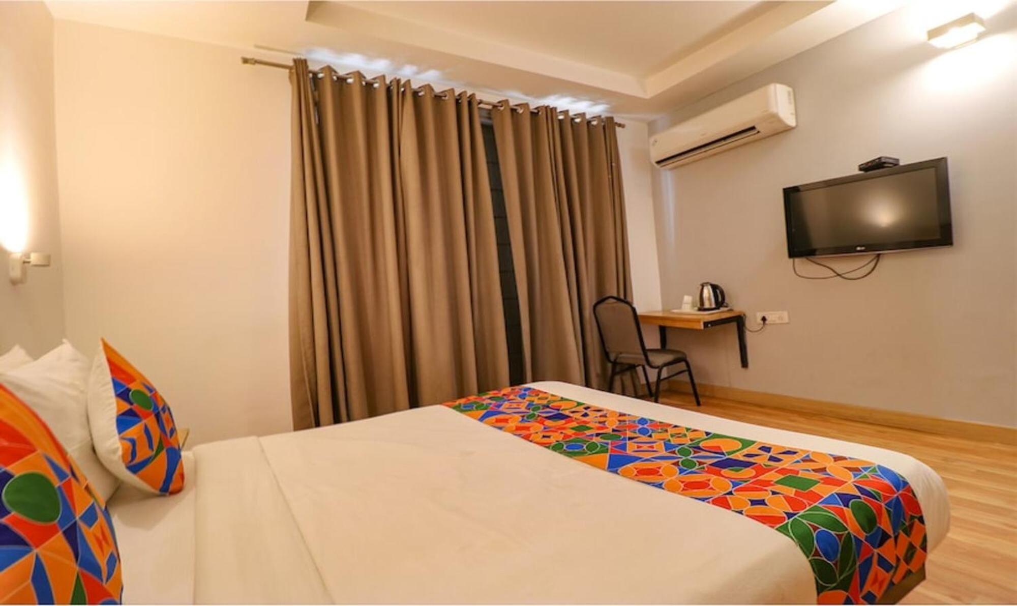 FabHotel Majestic JPM I Nueva Delhi Exterior foto
